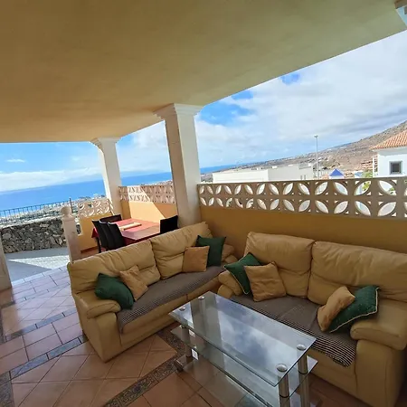 Villa Costa Adeje וילה