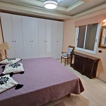 Villa Costa Adeje וילה אדחה