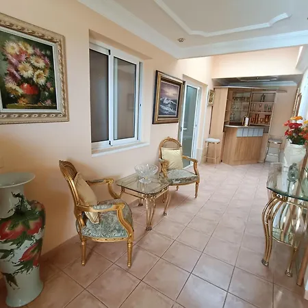 Villa Costa Adeje 阿德耶
